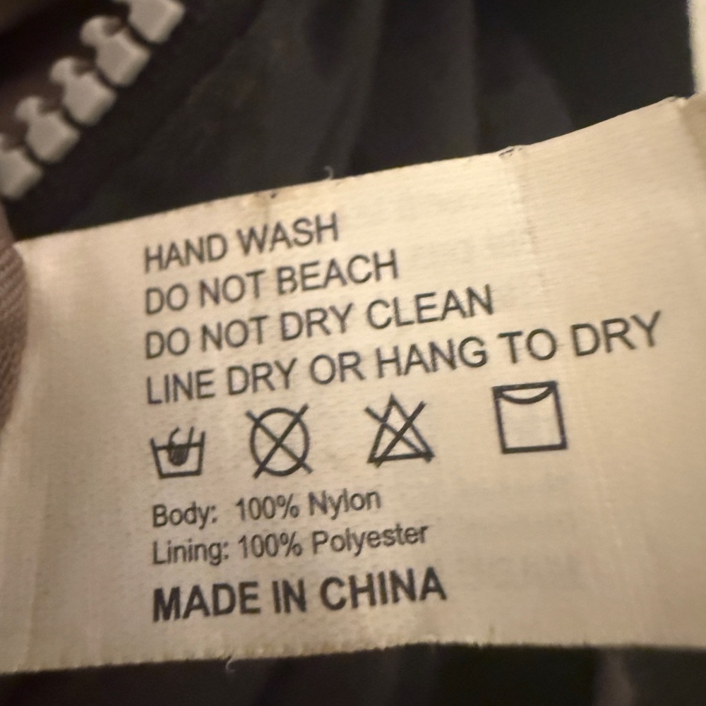 Baggallini Bag Black Nylon Crossbody Bag Triple Zip Travel Purse - Picture 4 of 8